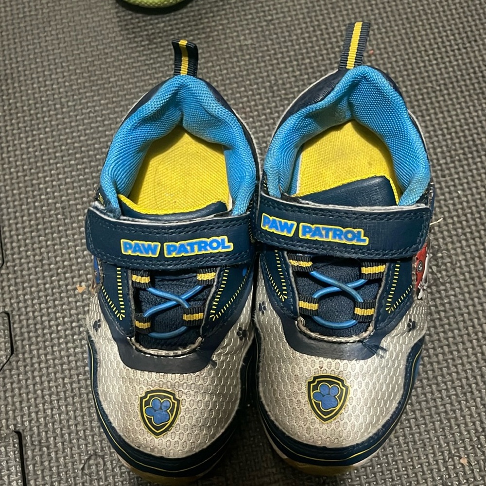 Paw Patrol size 10 Toddler Light Up Sneakers